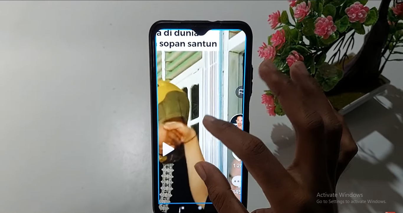 4 Cara Ngezoom di TikTok Praktis Tanpa Ribet Kalkulator TikTok