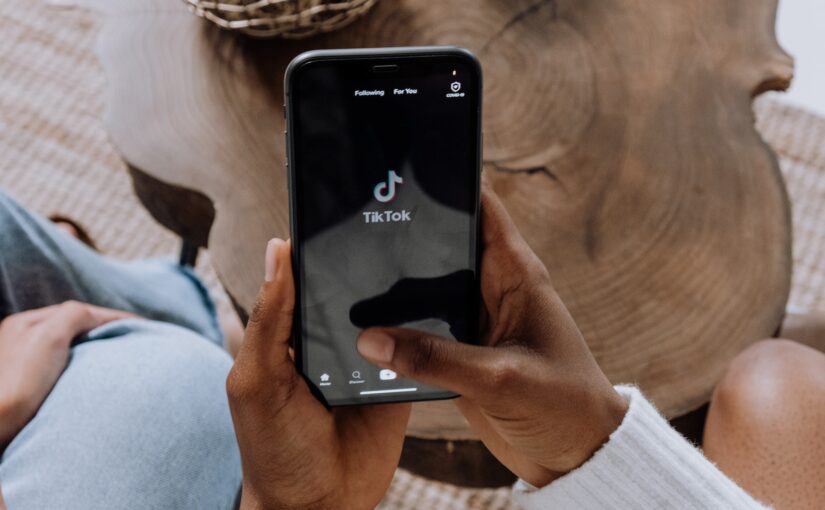 Cara Melihat History TikTok: Menjelajahi Kembali Jejak Video Kamu